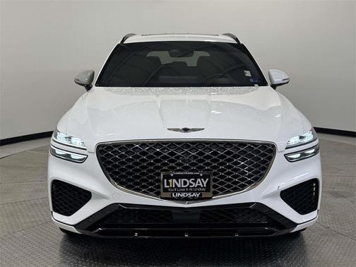 2023 Genesis GV70 2.5T