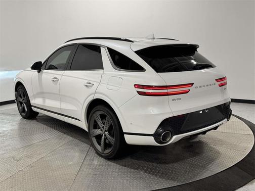 2023 Genesis GV70 2.5T