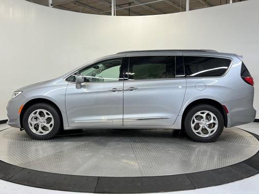 2021 Chrysler Pacifica Limited