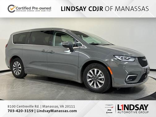 2023 Chrysler Pacifica Hybrid Touring L