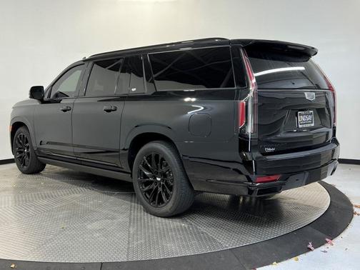 2023 Cadillac Escalade ESV Sport Platinum