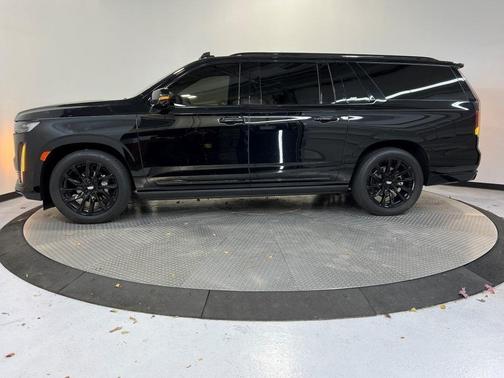 2023 Cadillac Escalade ESV Sport Platinum