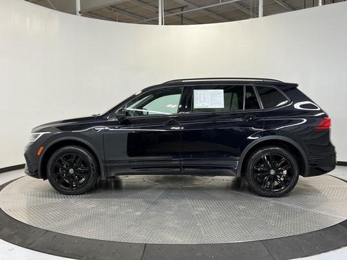 2022 Volkswagen Tiguan 2.0T SE R-Line Black