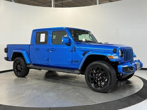 2022 Jeep Gladiator Overland