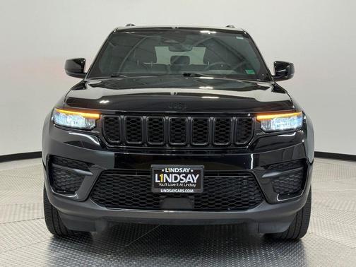2024 Jeep Grand Cherokee Laredo