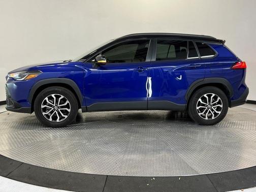 2023 Toyota Corolla Cross Hybrid SE