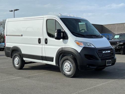 2025 RAM ProMaster 1500 Low Roof