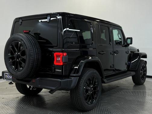 2025 Jeep Wrangler 4xe Sahara