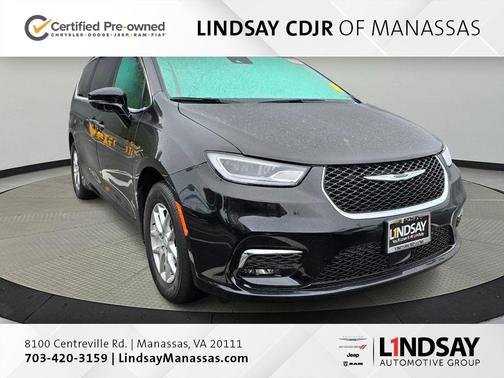 2025 Chrysler Pacifica Select