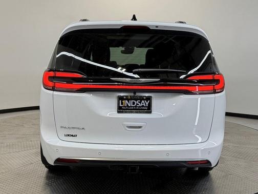 2026 Chrysler Pacifica Pinnacle