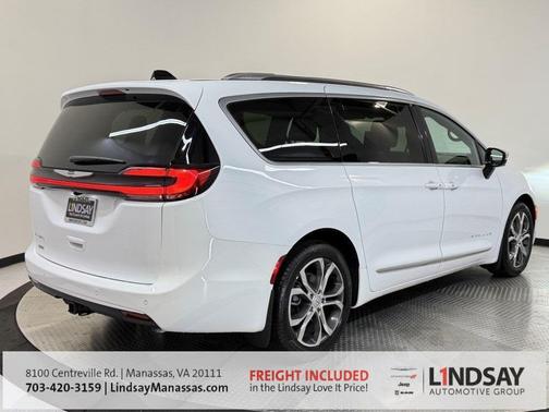 2026 Chrysler Pacifica Pinnacle