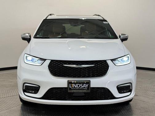 2026 Chrysler Pacifica Pinnacle