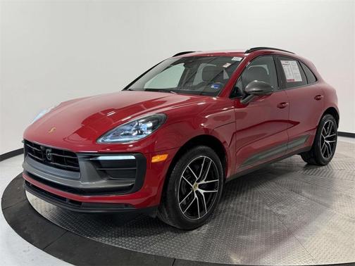 2025 Porsche Macan Base