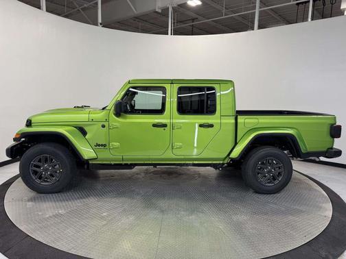 Mojito! Clearcoat 2026 Jeep Gladiator Sport