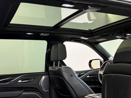 2022 Cadillac Escalade ESV Sport