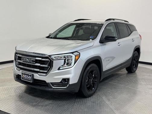 Quicksilver Metallic 2022 GMC Terrain AT4