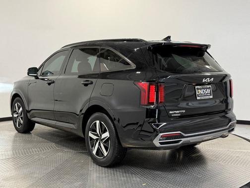 2023 Kia Sorento S
