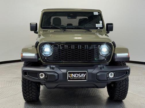 2025 Jeep Gladiator Sport