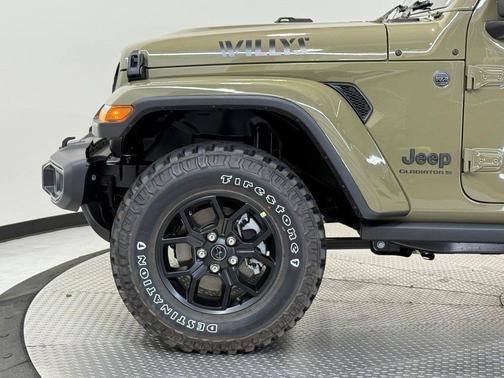 2025 Jeep Gladiator Sport