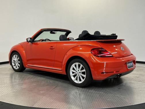 2018 Volkswagen Beetle 2.0T S