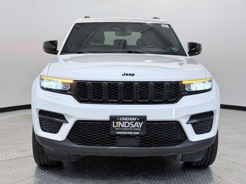 2024 Jeep Grand Cherokee Laredo