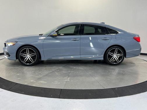 2022 Honda Accord Hybrid Touring