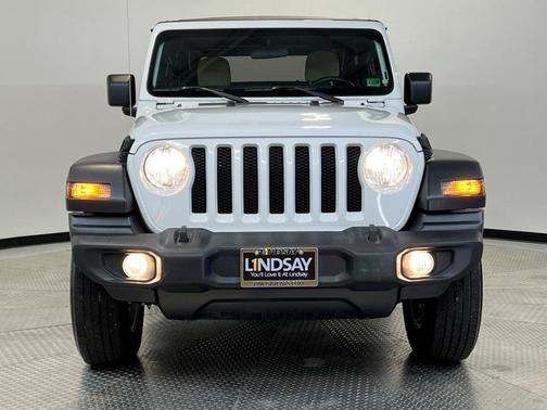 2022 Jeep Wrangler Sport