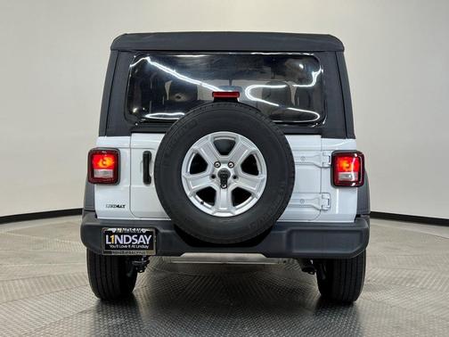 2022 Jeep Wrangler Sport