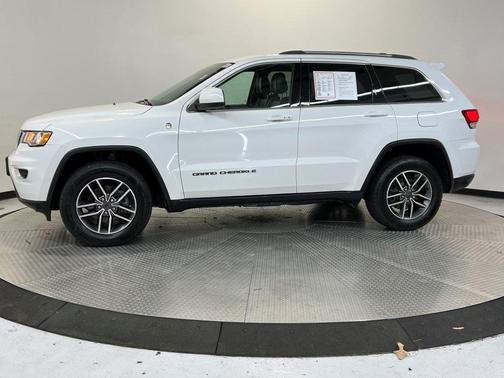 2020 Jeep Grand Cherokee Laredo