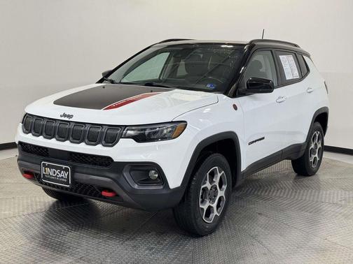 Bright White Clearcoat 2022 Jeep Compass Trailhawk