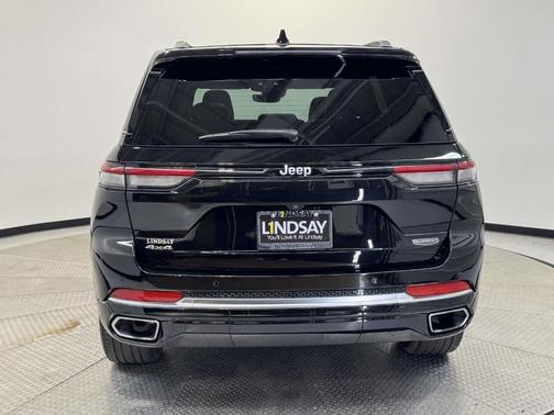 2023 Jeep Grand Cherokee Summit