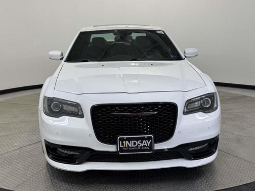 2022 Chrysler 300 S
