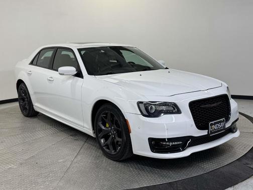 2022 Chrysler 300 S