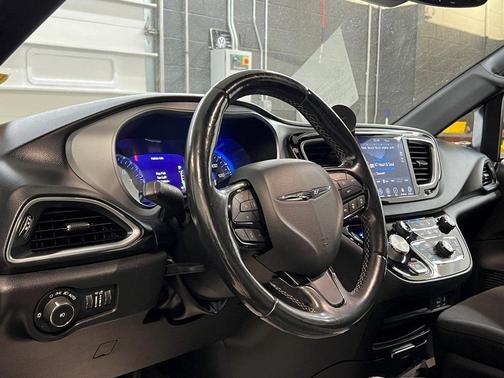 2019 Chrysler Pacifica Touring Plus