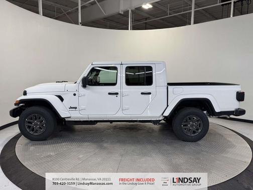 2026 Jeep Gladiator Sport