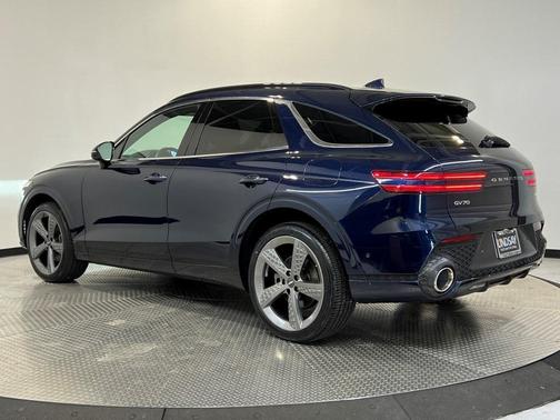 2022 Genesis GV70 2.5T