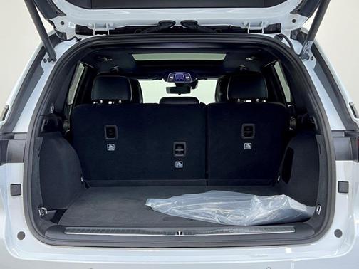 2025 Jeep Grand Cherokee Overland