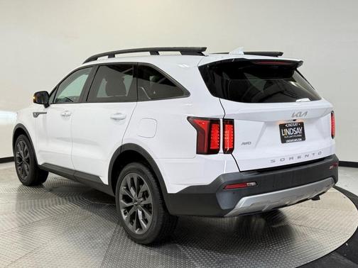 2022 Kia Sorento X-Line EX