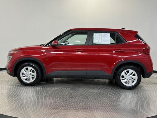 2022 Hyundai VENUE SE