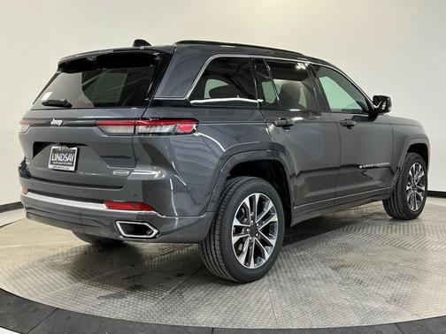 2025 Jeep Grand Cherokee Overland