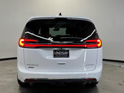 2026 Chrysler Pacifica Limited
