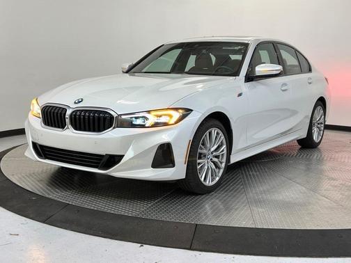 2023 BMW 330 i xDrive