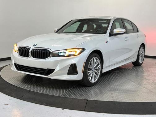 2023 BMW 330 i xDrive