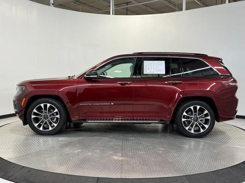 2022 Jeep Grand Cherokee Overland