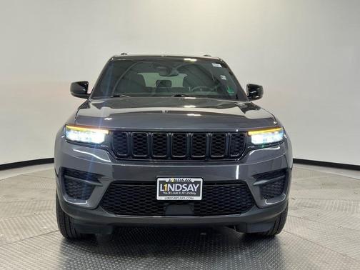 2024 Jeep Grand Cherokee Laredo