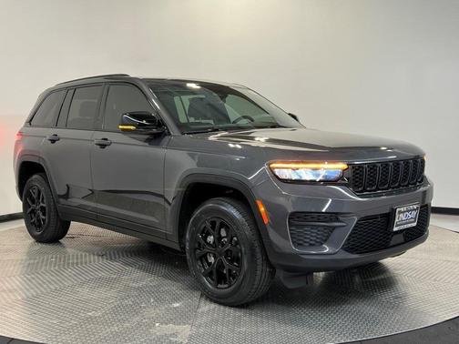 2024 Jeep Grand Cherokee Laredo