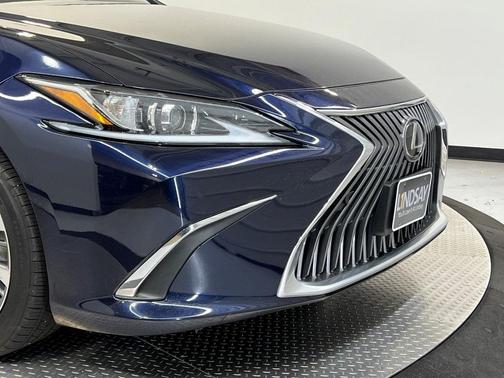 2021 Lexus ES 350 Base