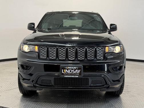 2022 Jeep Grand Cherokee WK Laredo