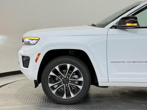 2025 Jeep Grand Cherokee Overland