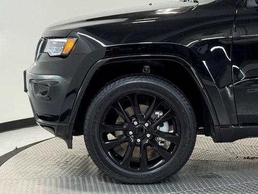 2022 Jeep Grand Cherokee WK Laredo
